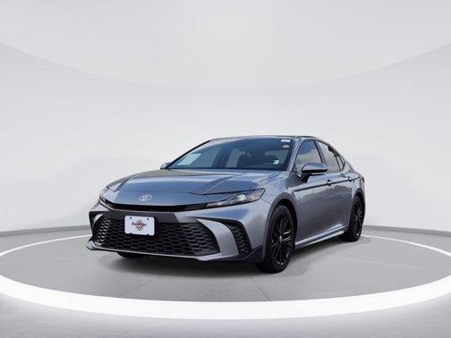 Metal 2025 Toyota Camry SE