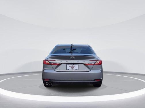Metal 2025 Toyota Camry SE