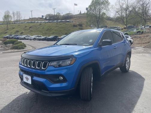 Hydro Blue Pearlcoat 2025 Jeep Compass Latitude