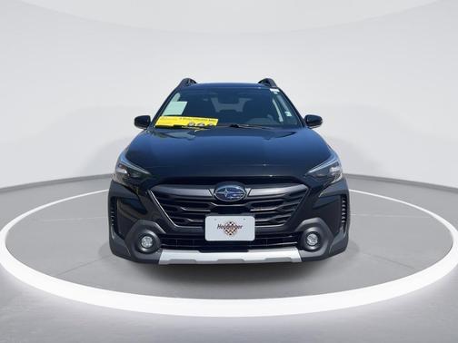 Crystal Black Silica 2023 Subaru Outback Limited