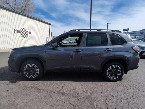Magnetite Gray Metallic 2026 Subaru Forester Premium