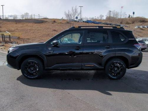 Crystal Black Silica 2026 Subaru Forester Wilderness