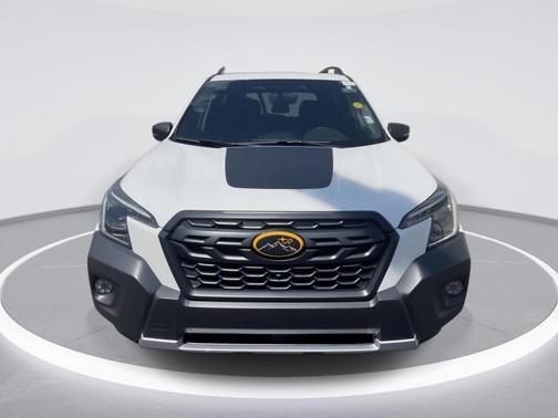 Crystal White Pearl 2022 Subaru Forester Wilderness
