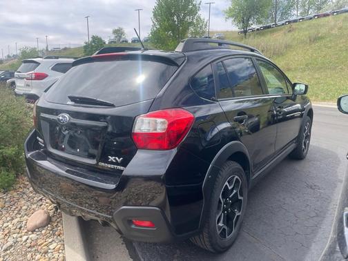 Crystal Black Silica 2015 Subaru XV Crosstrek 2.0i Premium