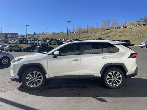 Blizzard Pearl 2019 Toyota RAV4 Limited