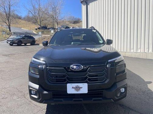 Crystal Black Silica 2026 Subaru Outback Limited