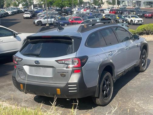 Ice Silver Metallic 2025 Subaru Outback Wilderness