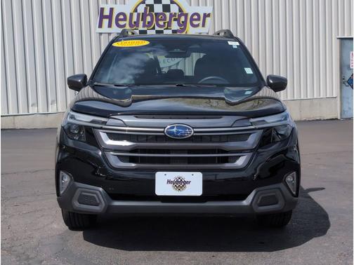 Crystal Black Silica 2025 Subaru Forester Limited Hybrid