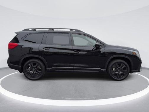 Crystal Black Silica 2025 Subaru Ascent Onyx Edition Touring