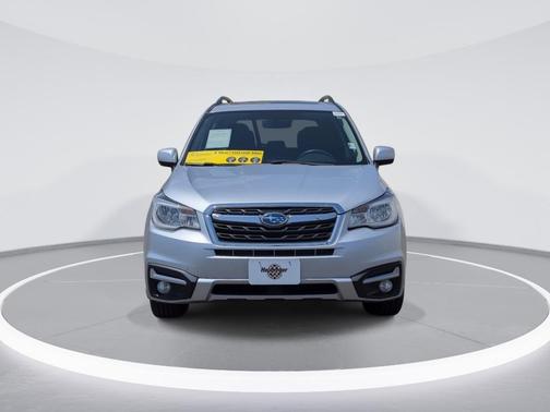Ice Silver Metallic 2017 Subaru Forester 2.5i Limited