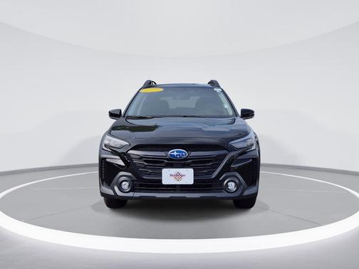 Crystal Black Silica 2025 Subaru Outback Premium