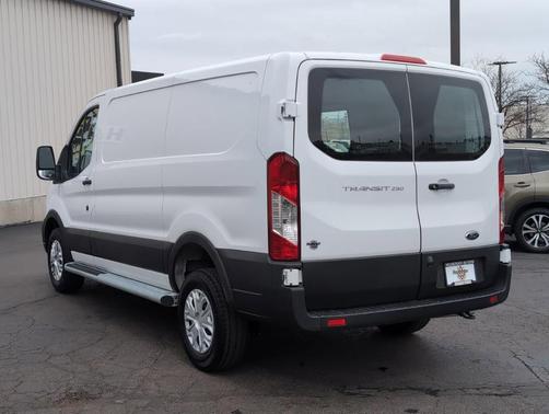 Oxford White 2024 Ford Transit-250