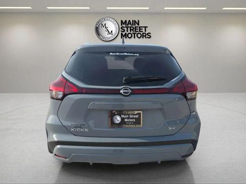 2024 Nissan Kicks SV