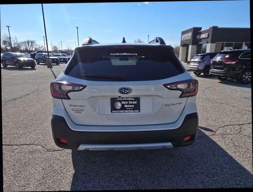 Crystal White Pearl 2023 Subaru Outback Limited