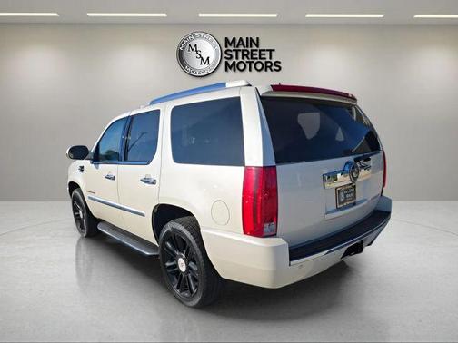 2008 Cadillac Escalade Base