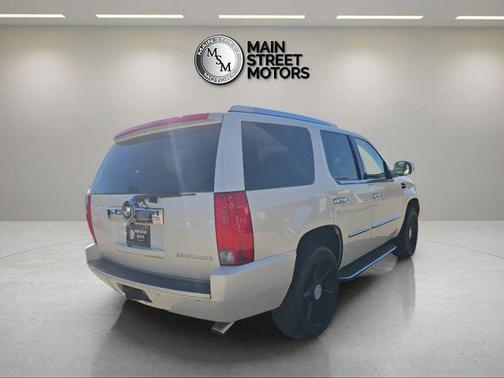 2008 Cadillac Escalade Base