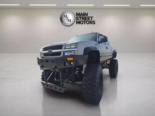 2004 Chevrolet Silverado 2500 LT H/D Extended Cab