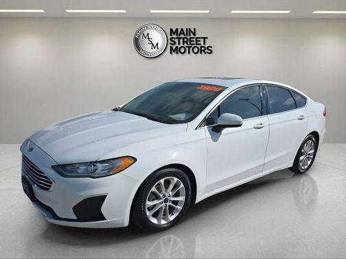 2020 Ford Fusion SE
