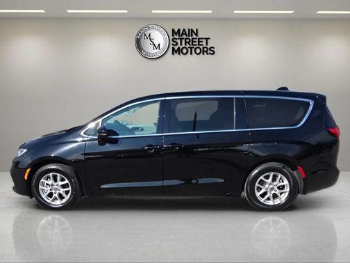 2024 Chrysler Pacifica Touring-L