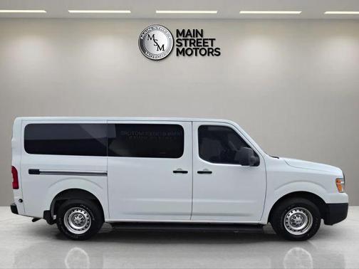 2016 Nissan NV Passenger NV3500 HD S V6/S V8