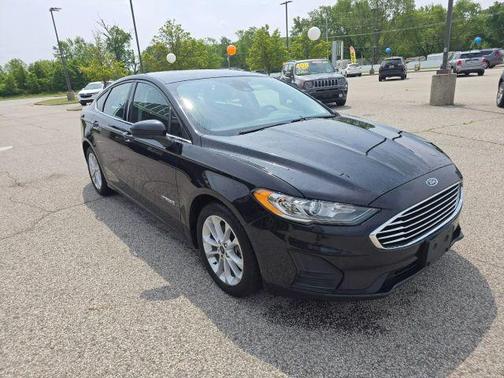 2019 Ford Fusion Hybrid SE