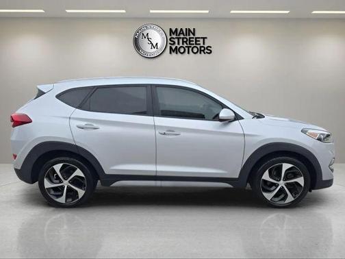 2017 Hyundai TUCSON Sport