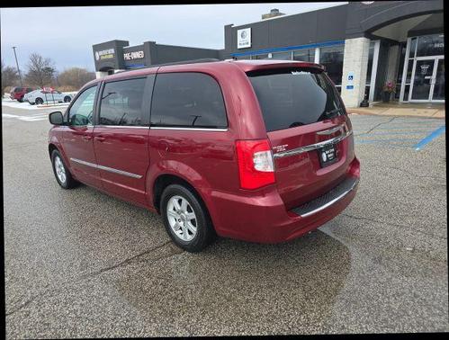 2012 Chrysler Town & Country Touring