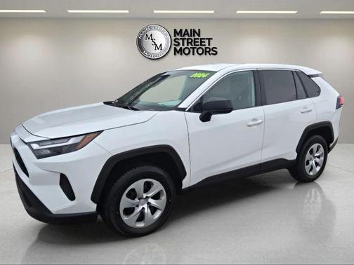 2024 Toyota RAV4 LE