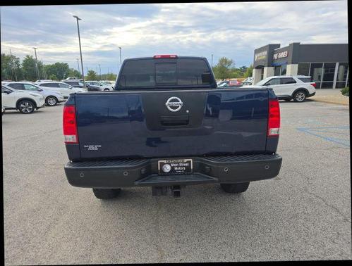 2011 Nissan Titan SV