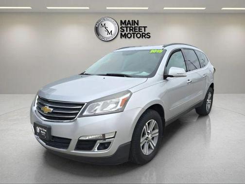 Silver 2015 Chevrolet Traverse 2LT