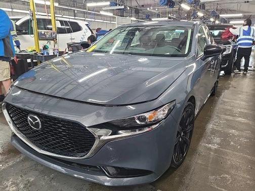 2024 Mazda Mazda3 Carbon Edition