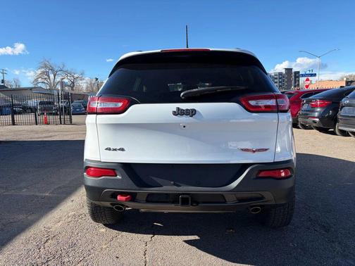 2015 Jeep Cherokee Sport