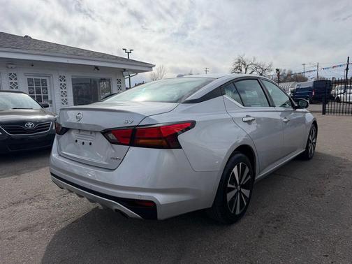 2022 Nissan Altima 2.5 SV