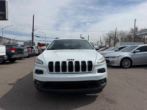 White 2014 Jeep Cherokee Sport