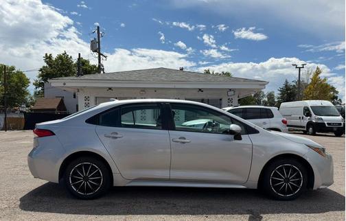 Classic Silver Metallic 2021 Toyota Corolla LE