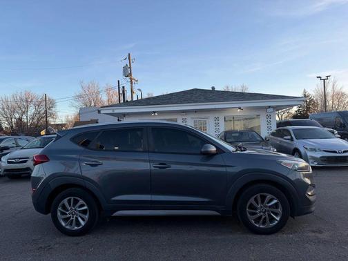 2018 Hyundai TUCSON SEL