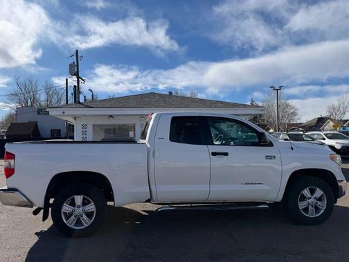 2014 Toyota Tundra SR5