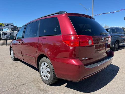 2008 Toyota Sienna LE
