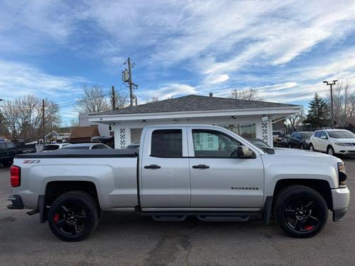 2017 Chevrolet Silverado 1500 2LT