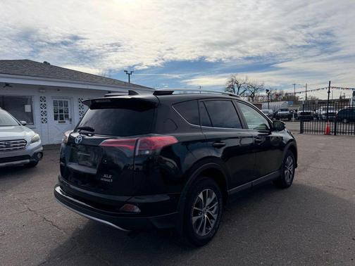 2016 Toyota RAV4 Hybrid XLE
