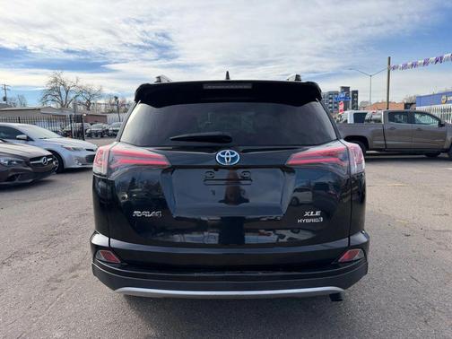 2016 Toyota RAV4 Hybrid XLE