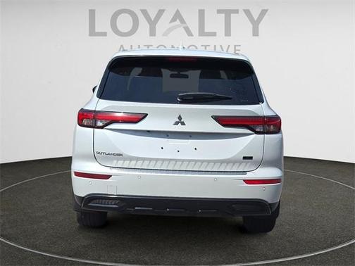 2023 Mitsubishi Outlander SE Black Edition
