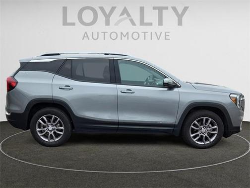 2023 GMC Terrain SLT