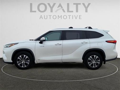 2020 Toyota Highlander Hybrid XLE