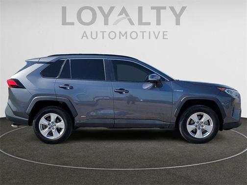 2021 Toyota RAV4 Hybrid XLE
