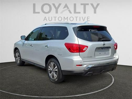 2019 Nissan Pathfinder S
