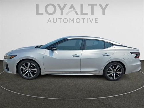 2023 Nissan Maxima SV
