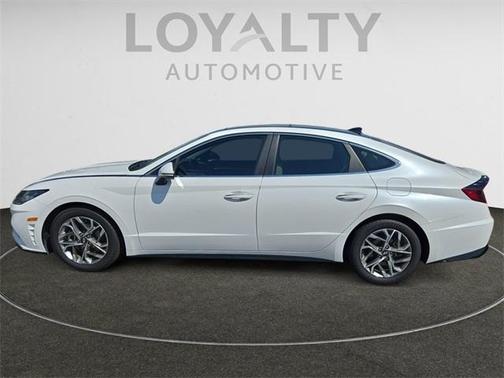 2022 Hyundai SONATA SEL
