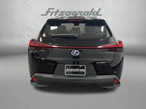 2022 Lexus UX 250h Base