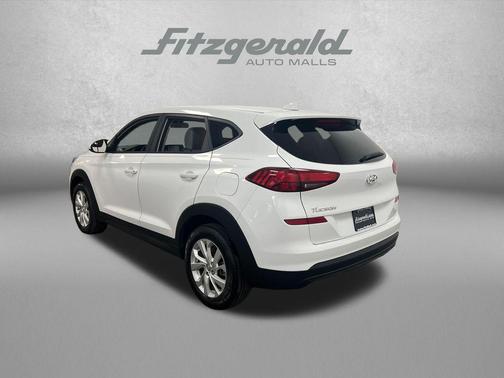Dazzling White 2019 Hyundai TUCSON SE